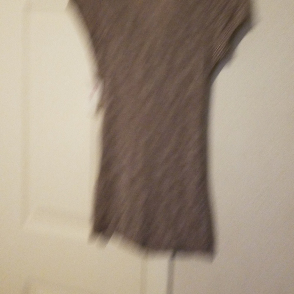 Top - Picture 2 of 3
